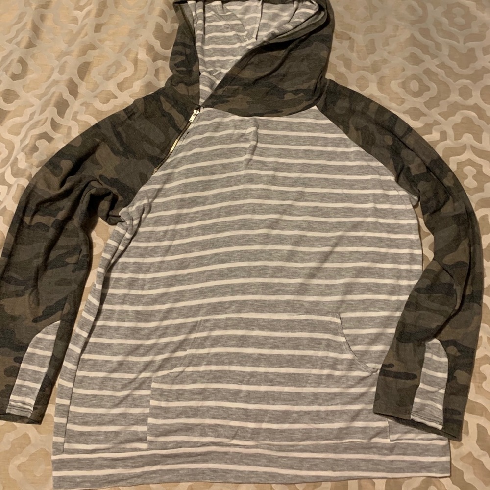 Boutique lightweight sweatshirt